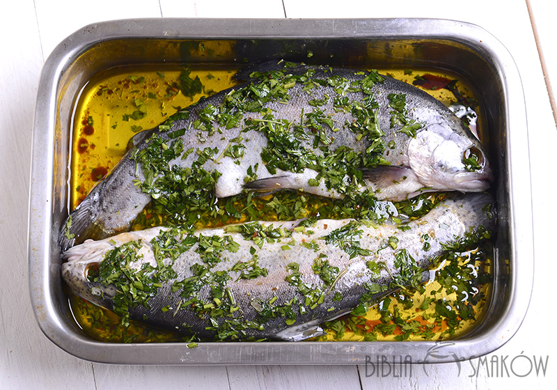 s_pstrag_w_ziolach_PFA6080